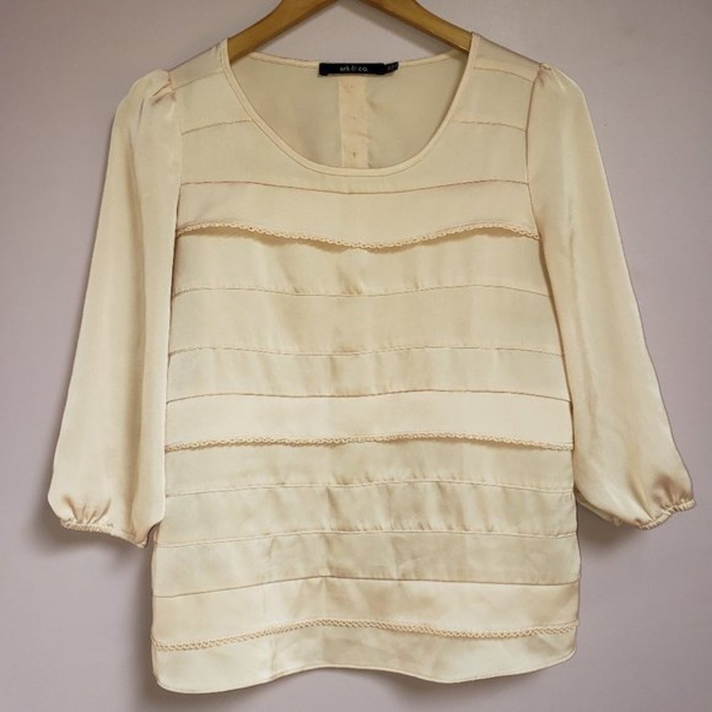 Ark & Co Women's Size Medium Beige Top - Pre-Worn